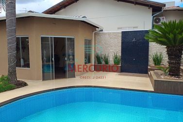 Casa &agrave; venda - 420m&sup2; - Jardim Colonial