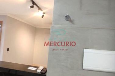 Apartamento &agrave; venda - 45m&sup2; - Vila Serr&atilde;o