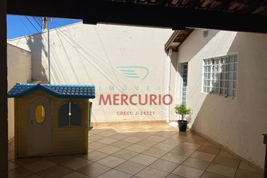Casa &agrave; venda - 152m&sup2; - N&uacute;cleo Habitacional Mary Dota
