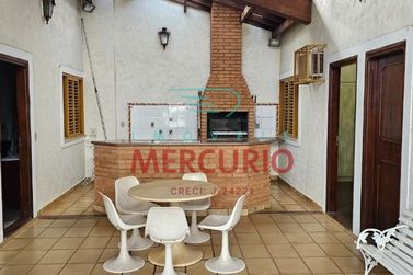 Casa &agrave; venda - 370m&sup2; - Jardim Brasil