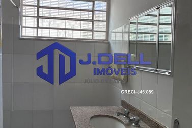 Casa para alugar - 350m&sup2; - Vila Cidade Universit&aacute;ria