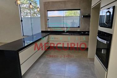 Casa &agrave; venda - 222m&sup2; - Morada Do Sol