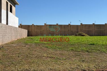 Terreno &agrave; venda - 329m&sup2; - Guestier