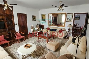 Casa &agrave; venda - 370m&sup2; - Jardim Brasil