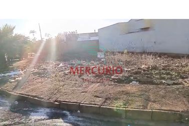 Terreno &agrave; venda - 328m&sup2; - Jardim Maria Luiza II
