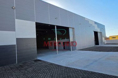 Sal&atilde;o Comercial para alugar - 660m&sup2; - Vila Cardia