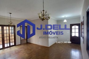 Casa &agrave; venda - 200m&sup2; - Vila Camargo