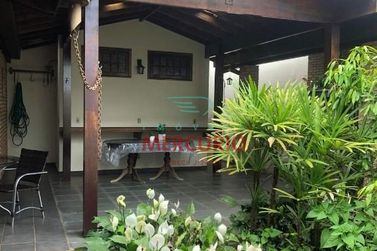 Casa &agrave; venda - 277m&sup2; - Parque Jardim Europa