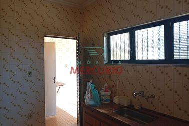 Casa &agrave; venda - 301m&sup2; - Centro