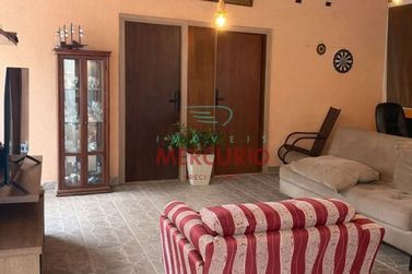 Ch&aacute;cara &agrave; venda - 180m&sup2; - Vila Santa Maria