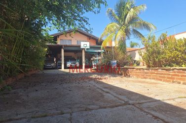 Casa &agrave; venda - 375m&sup2; - Vila Nova Santa Clara