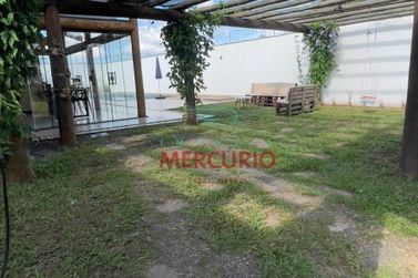 Ch&aacute;cara &agrave; venda - 150m&sup2; - Vale do Igap&oacute;