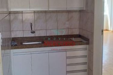 Apartamento &agrave; venda - 93m&sup2; - Centro