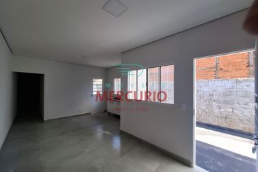 Casa &agrave; venda - 69m&sup2; - Parque Santa C&acirc;ndida