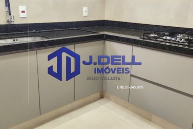 Casa &agrave; venda - 420m&sup2; - Estoril