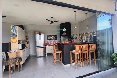 Ch&aacute;cara &agrave; venda - 600m&sup2; - Vale do Igap&oacute;