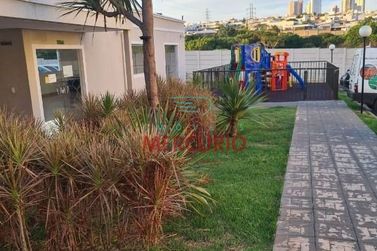Apartamento &agrave; venda - 55m&sup2; - Vila Serr&atilde;o