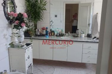 Casa &agrave; venda - 259m&sup2; - Jardim Estoril IV