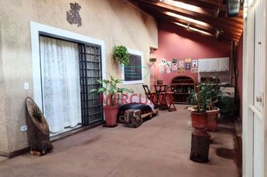 Casa &agrave; venda - 90m&sup2; - Nova Piraju&iacute;
