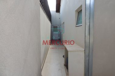 Casa &agrave; venda - 296m&sup2; - Jardim Terra Branca