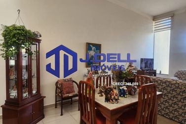 Casa &agrave; venda - 230m&sup2; - Jardim Terra Branca