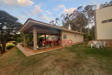 Ch&aacute;cara &agrave; venda - 695m&sup2; - Rio Verde
