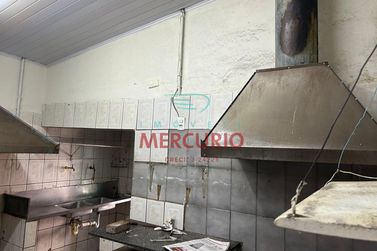 Sal&atilde;o Comercial para alugar - 135m&sup2; - Vila Mesquita