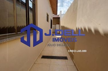 Casa &agrave; venda - 240m&sup2; - Jardim Terra Branca