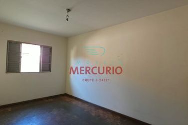 Casa &agrave; venda - 100m&sup2; - Parque Residencial das Cam&eacute;lias