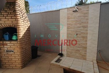 Casa &agrave; venda - 311m&sup2; - Centro
