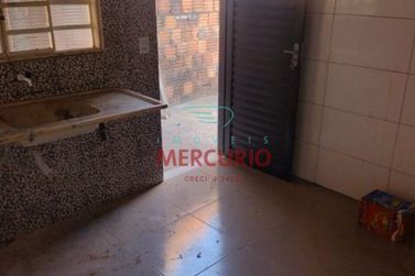 Casa &agrave; venda - 41m&sup2; - Jardim Ouro Verde