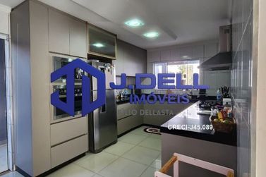 Casa &agrave; venda - 330m&sup2; - Vila Nova Santa Luzia
