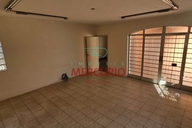 Casa &agrave; venda - 247m&sup2; - Vila Aeroporto Bauru