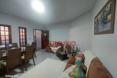 Casa &agrave; venda - 190m&sup2; - Jardim Continental