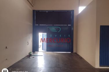 Sal&atilde;o Comercial para alugar - 275m&sup2; - Centro