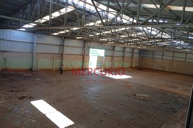 Sal&atilde;o Comercial para alugar - 2000m&sup2; - Vila Lemos