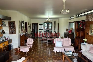 Casa &agrave; venda - 325m&sup2; - Vila Santa Tereza