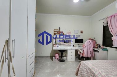 Casa &agrave; venda - 363m&sup2; - Niponica