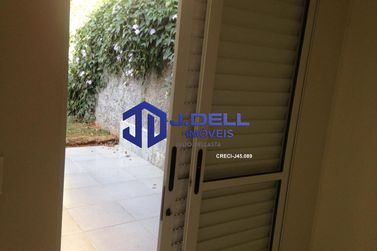 Casa para alugar - 620m&sup2; - Aviacao