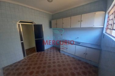 Casa &agrave; venda - 188m&sup2; - Vila Cardia