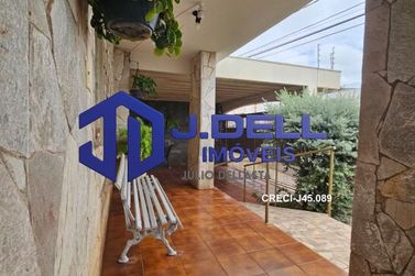 Casa &agrave; venda - 552m&sup2; - Bela Vista