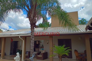 Casa &agrave; venda - 420m&sup2; - Jardim Colonial