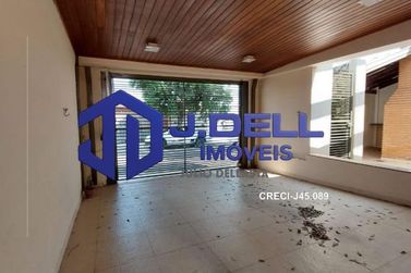 Casa &agrave; venda - 240m&sup2; - Jardim Terra Branca