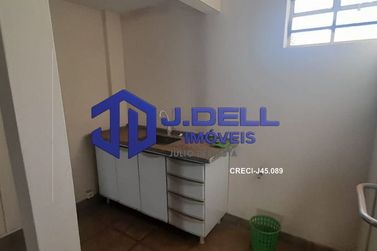Sal&atilde;o Comercial para alugar - 165m&sup2; - Centro