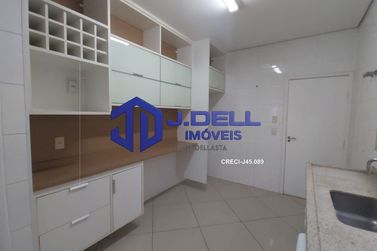 Casa &agrave; venda - 360m&sup2; - Aviacao