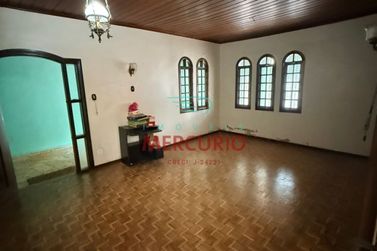 Casa &agrave; venda - 301m&sup2; - Centro