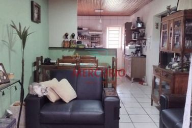 Casa &agrave; venda - 90m&sup2; - Nova Piraju&iacute;