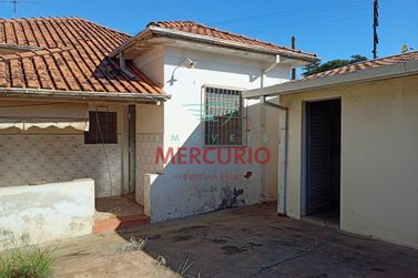 Casa &agrave; venda - 222m&sup2; - Centro