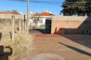 Terreno para alugar - 300m&sup2; - Vila Santo Ant&ocirc;nio
