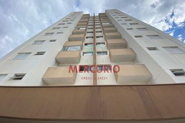 Apartamento &agrave; venda - 65m&sup2; - Jardim Colonial